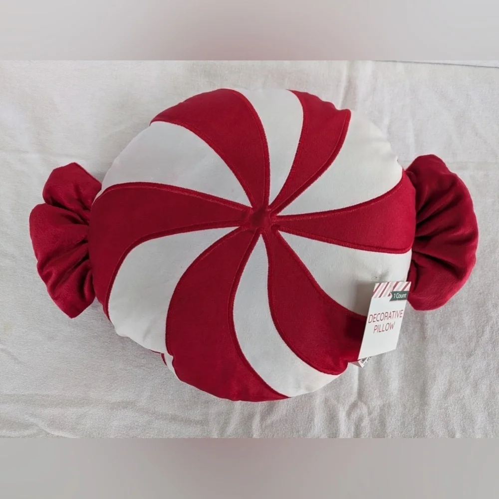 NWT Target Bullseye Playground Christmas Peppermint Candy Throw Pillow 2024 NEW
